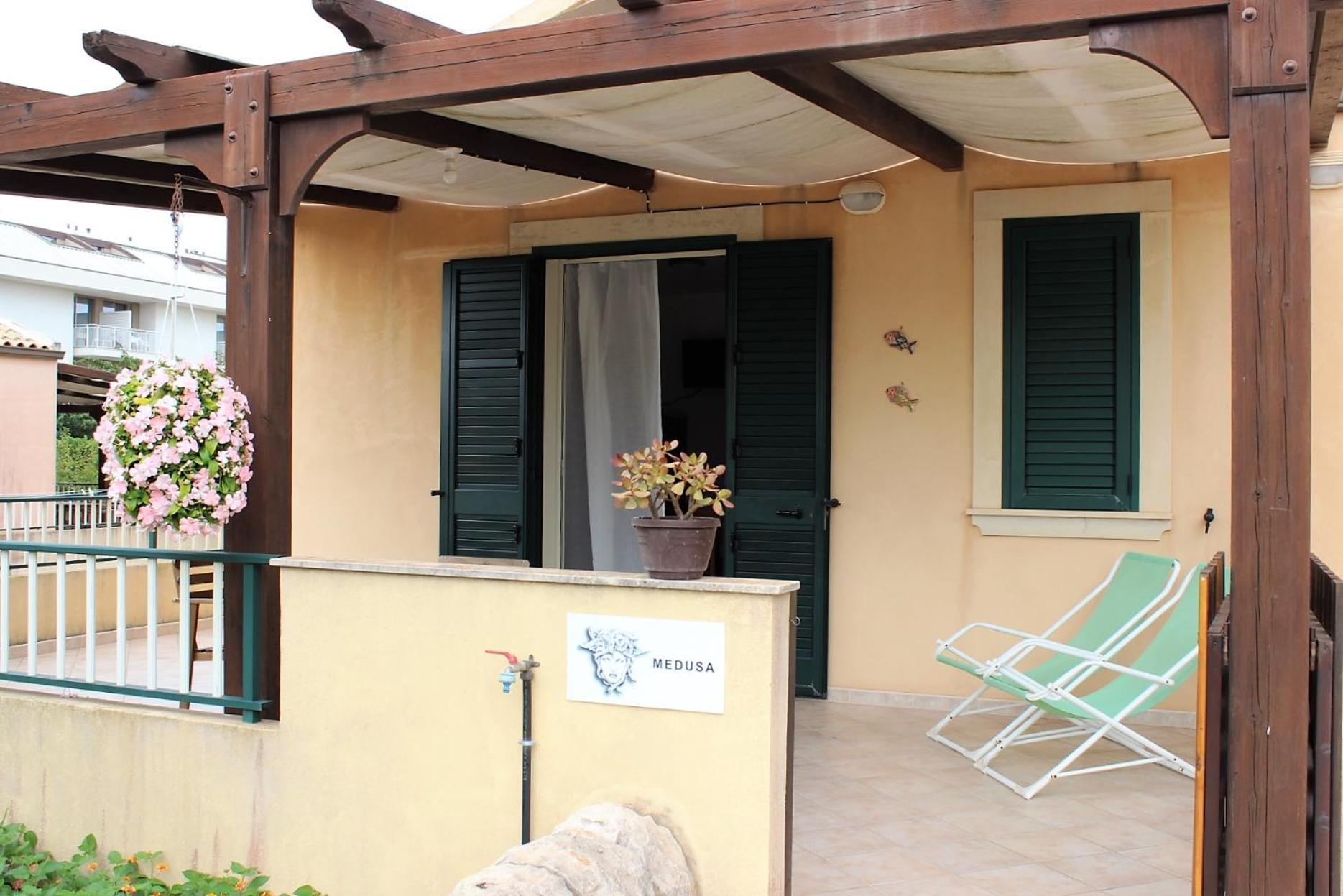Medusa Mdna Marina di Modica Room photo