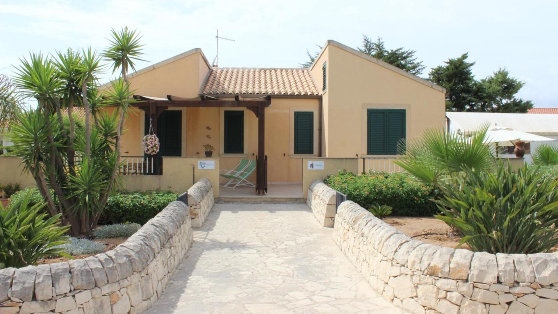 Medusa Mdna Marina di Modica Exterior photo