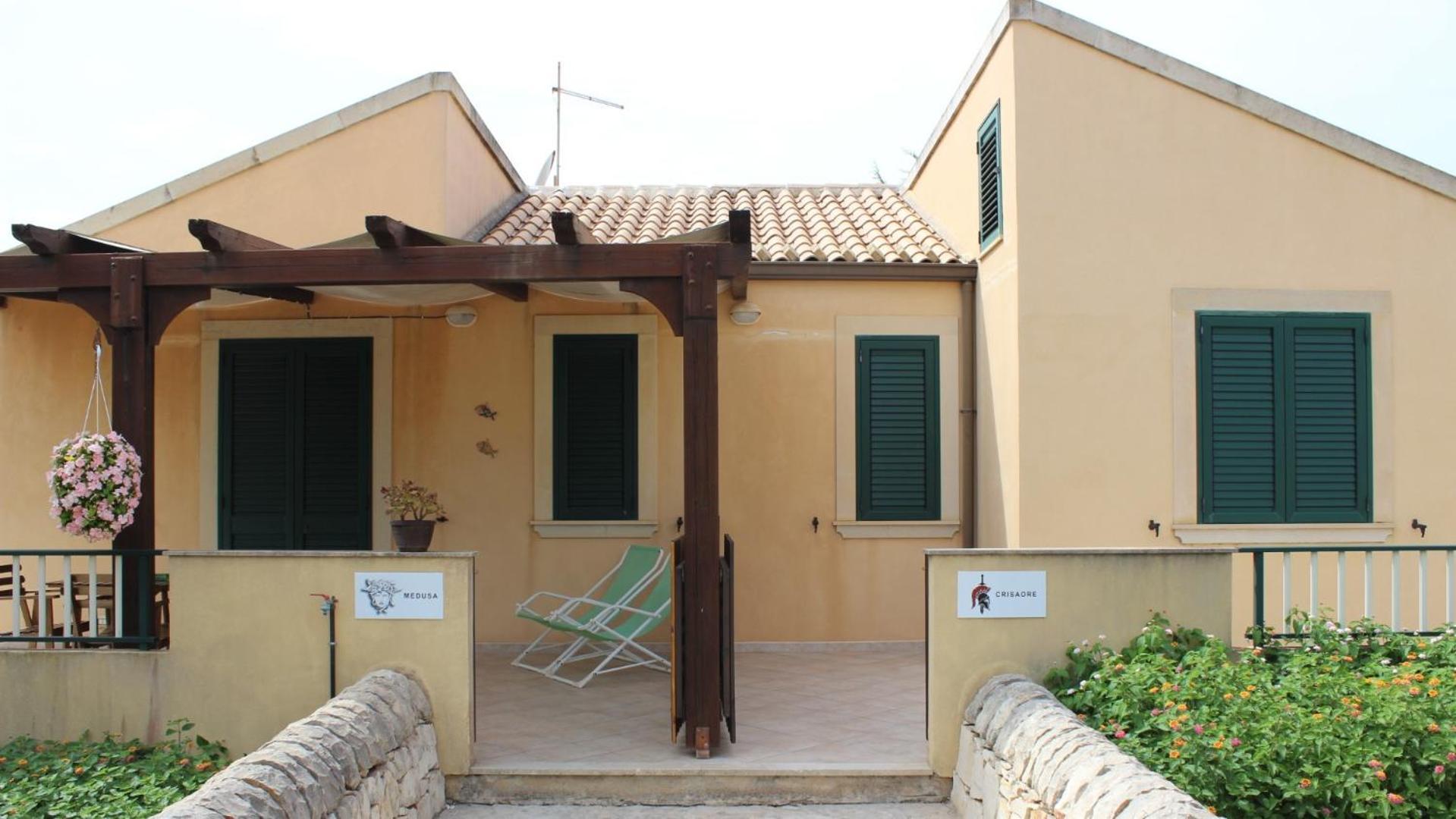 Medusa Mdna Marina di Modica Exterior photo